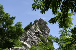 翠华山震撼山崩奇景，探秘自然之力！